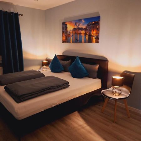 Traumhafte Ferienwohnung In Heppenheim, Inklusive Wlan Und Netflix Heppenheim  エクステリア 写真